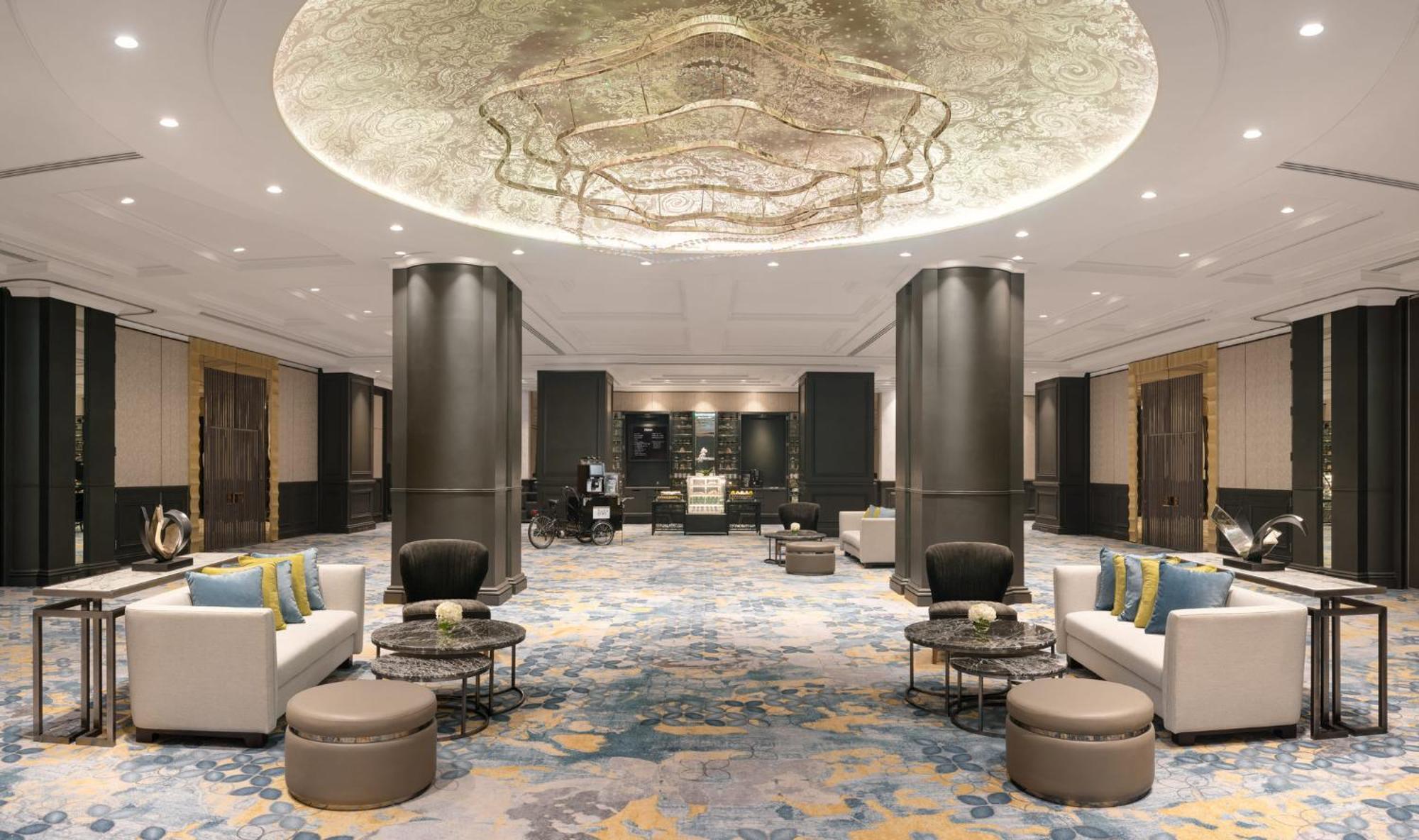 Intercontinental By Ihg Отель 5*